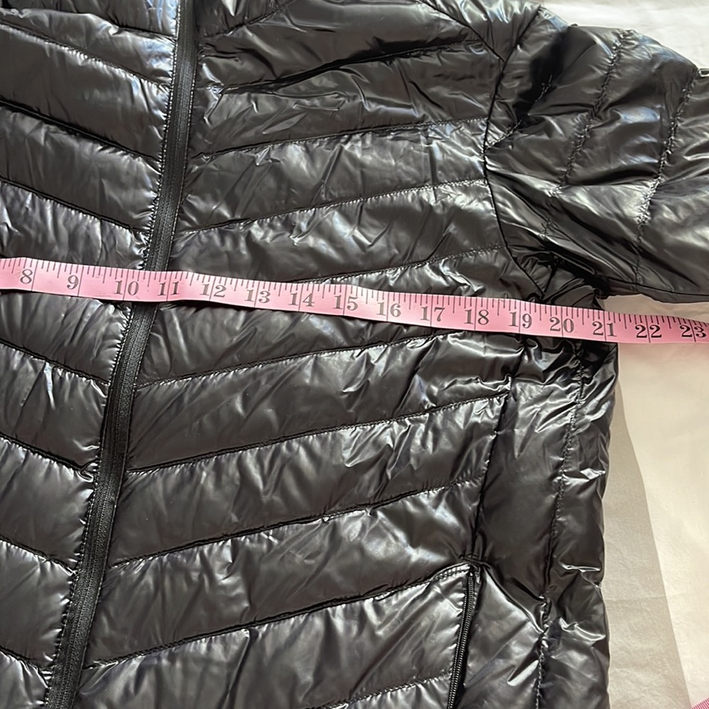 Uniqlo Ultra Light Down extra warm black jacket w/pockets front zipper like new - Picture 3 of 11